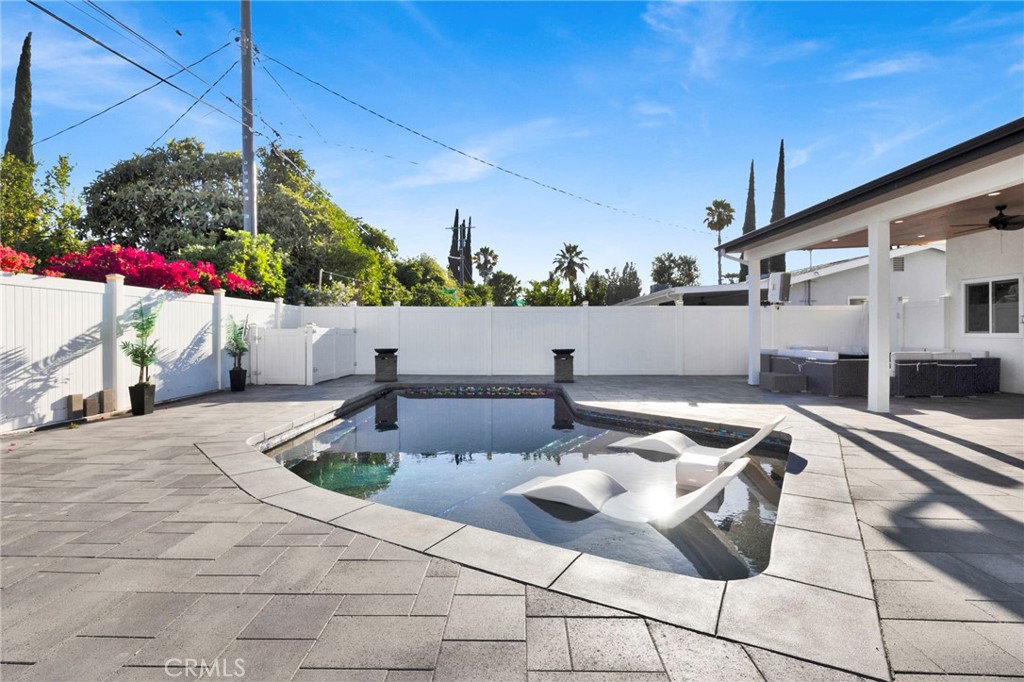 19116 Napa Street Property Photo 5