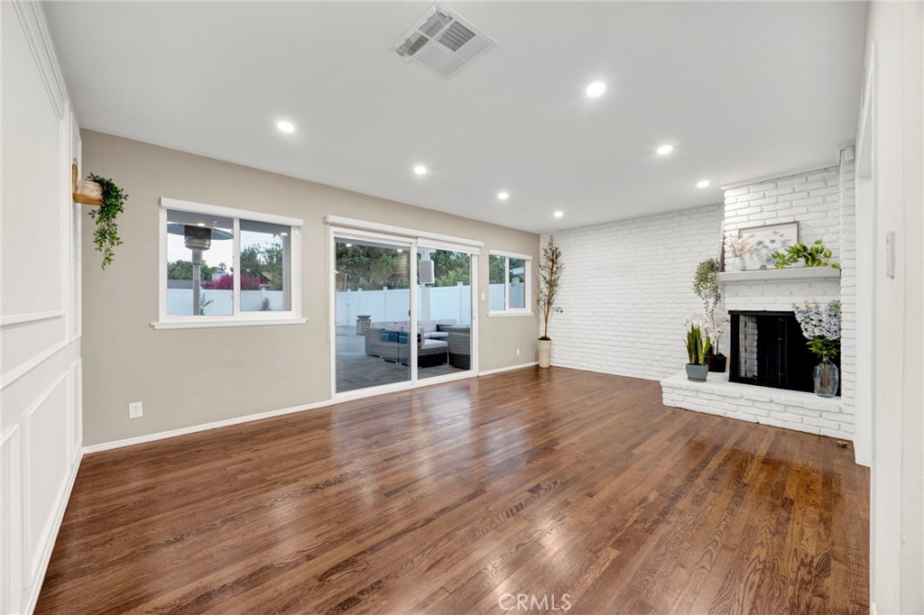 19116 Napa Street Property Photo 11