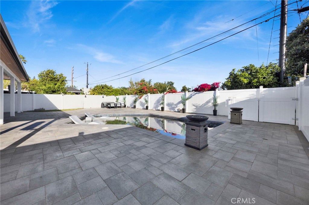 19116 Napa Street Property Photo 31