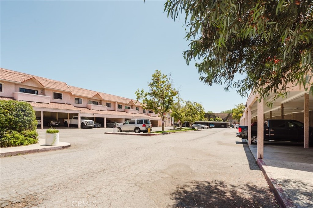 10943 Laurel Canyon 14 Property Photo 1