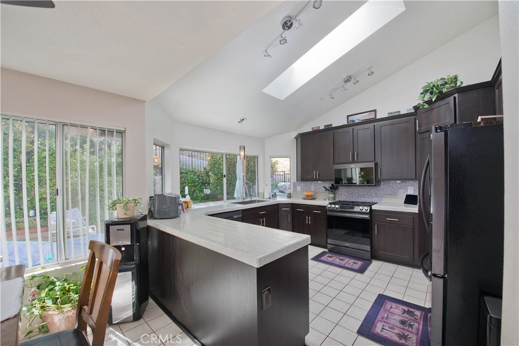 28722 Darrow Property Photo 15
