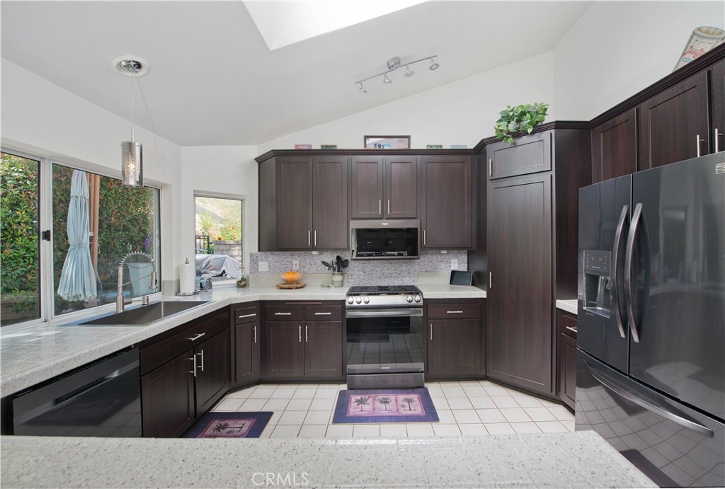 28722 Darrow Property Photo 16
