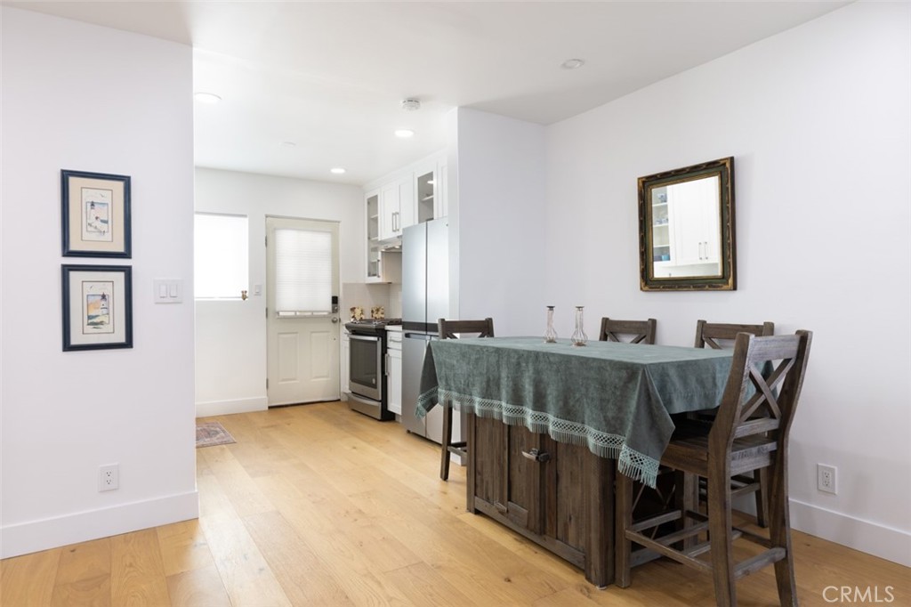 6036 Lindley Property Photo 6