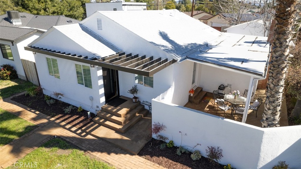 6036 Lindley Property Photo 14