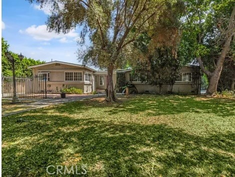 5504 Tyrone Avenue Property Photo 1