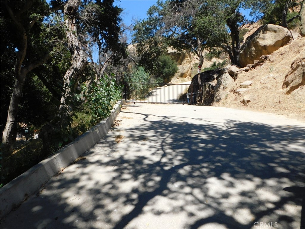 475 Box Canyon Road Property Photo 2