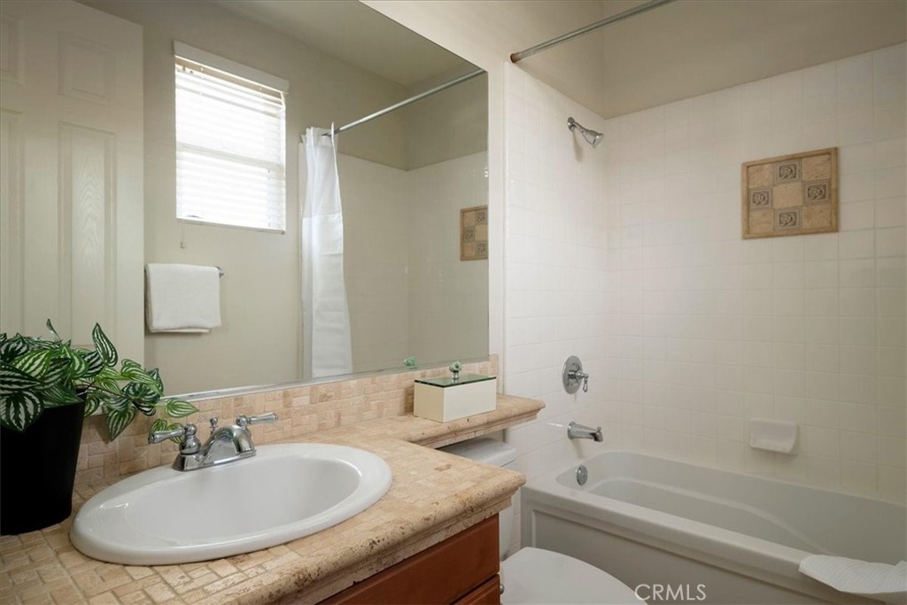 26637 Oak Terrace Property Photo 28