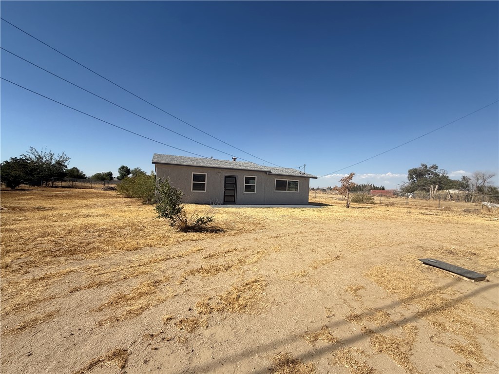 10505 E Ave S6 Property Photo 3