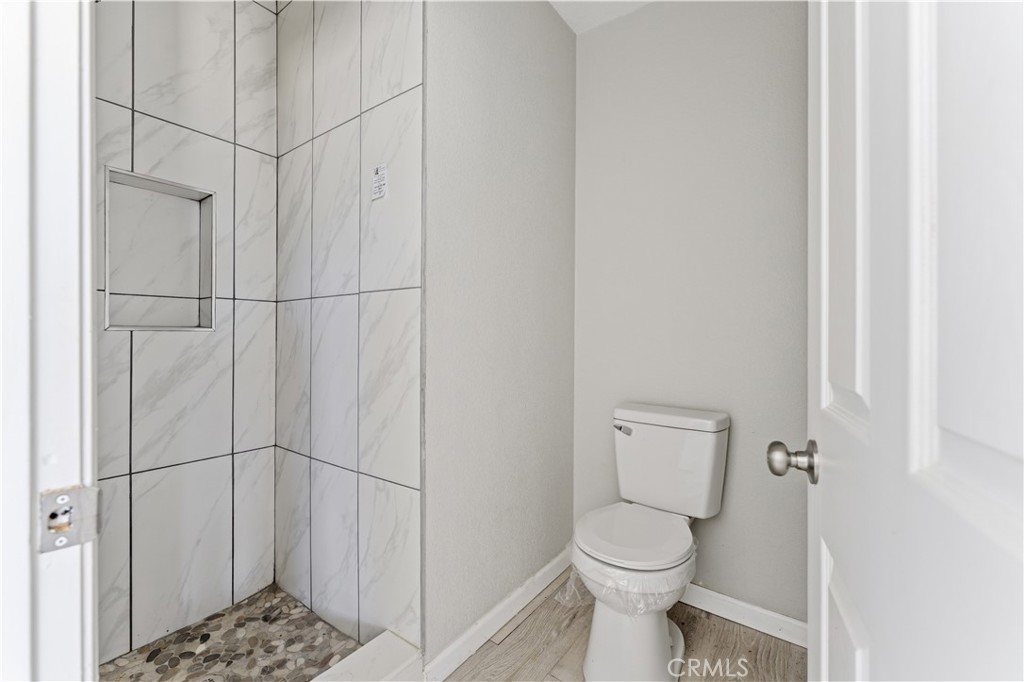 10505 E Ave S6 Property Photo 9