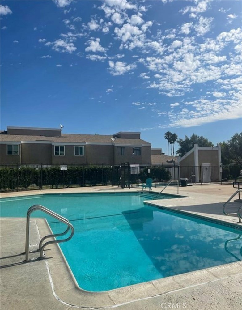 44617 La Paz Property Photo 4