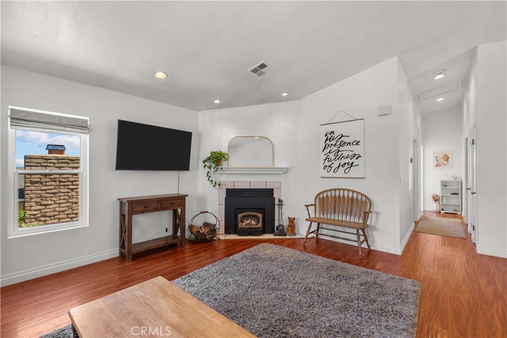 284 Heavenly Valley Property Photo 4