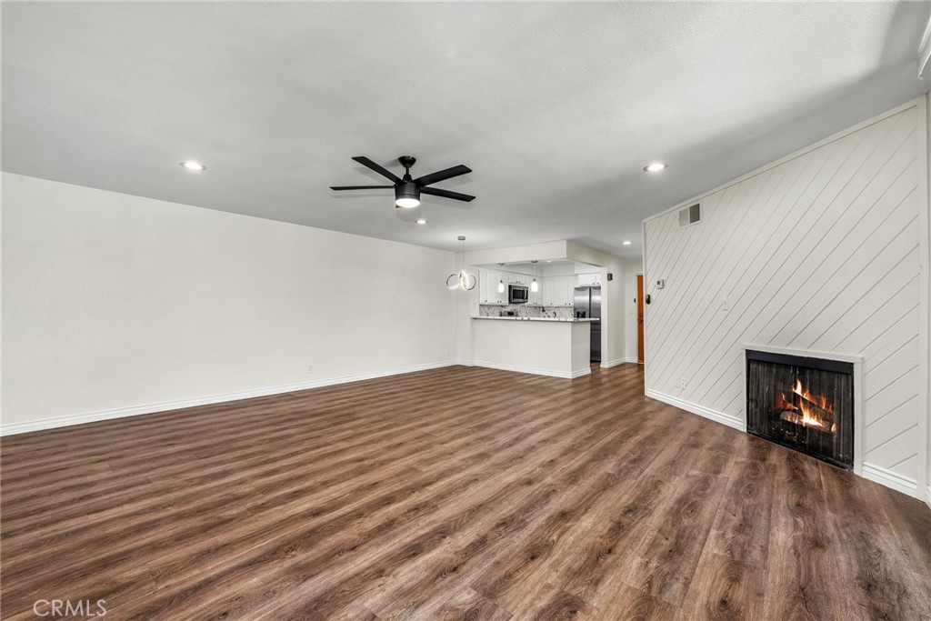 16866 Kingsbury Property Photo 11