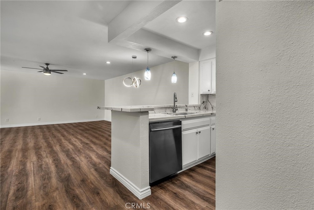 16866 Kingsbury Property Photo 14