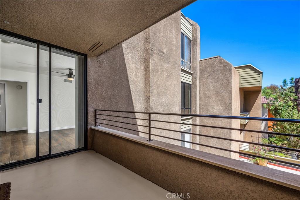 16866 Kingsbury Property Photo 18