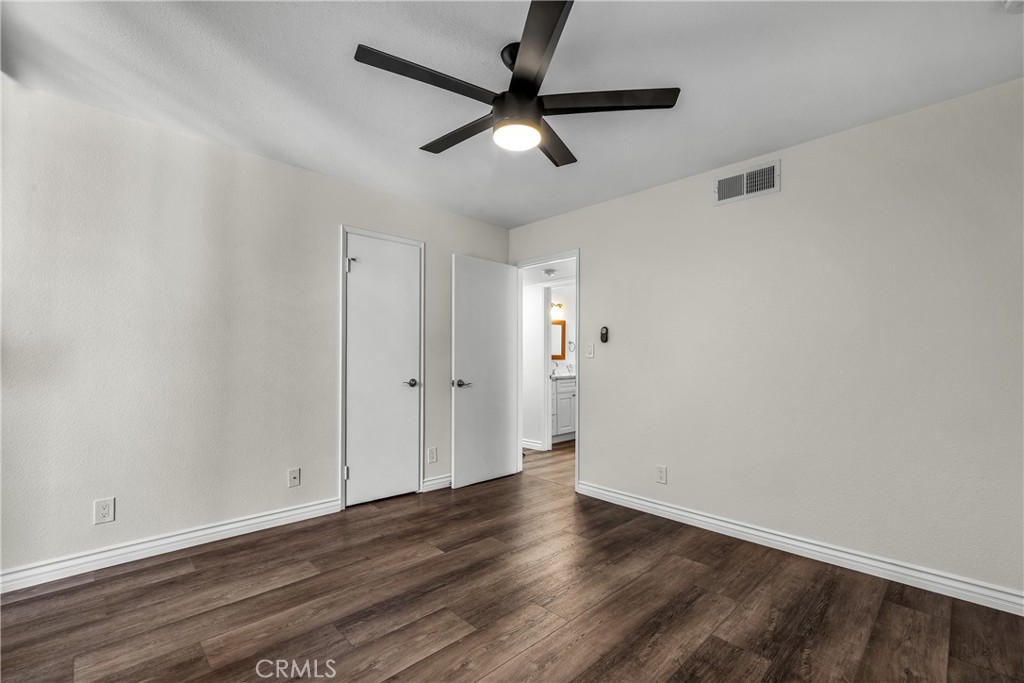 16866 Kingsbury Property Photo 25