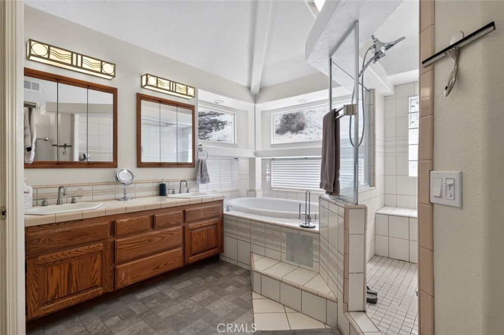 29560 Butterfield Property Photo 28