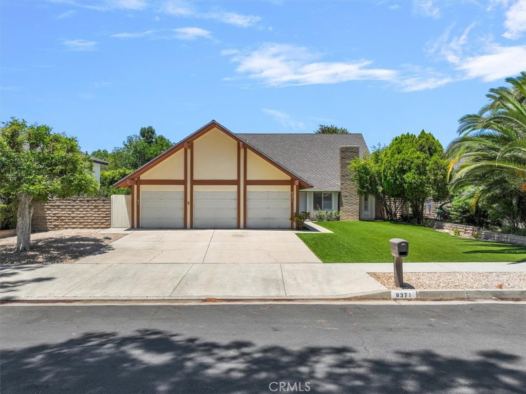 8371 Faust Avenue Property Photo 5