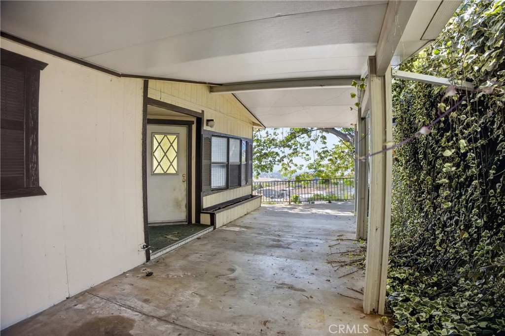 24303 Woolsey Canyon Rd 137 Property Photo 28