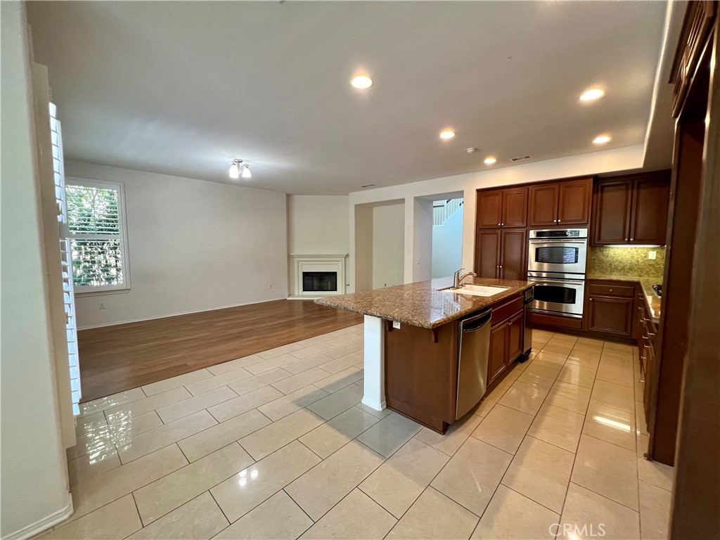 20619 Lugano Way Property Photo 2