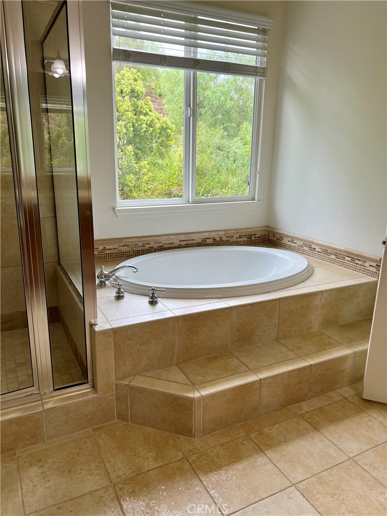 20619 Lugano Way Property Photo 16