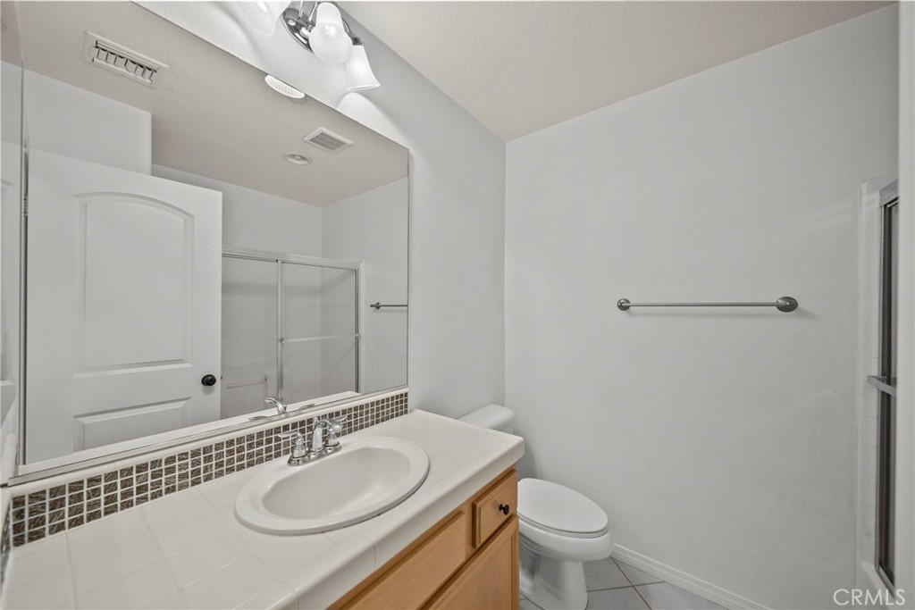 1690 Heywood C Property Photo 19