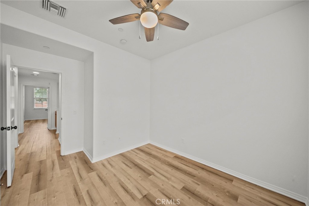 1690 Heywood C Property Photo 25