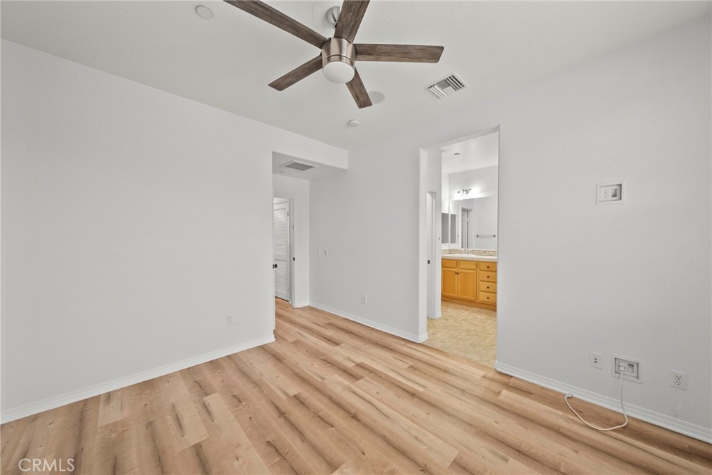 1690 Heywood C Property Photo 26