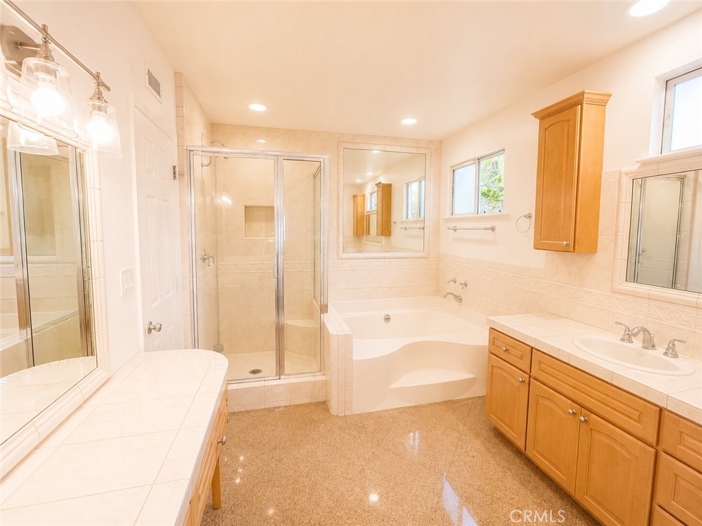24010 Hatteras Property Photo 14