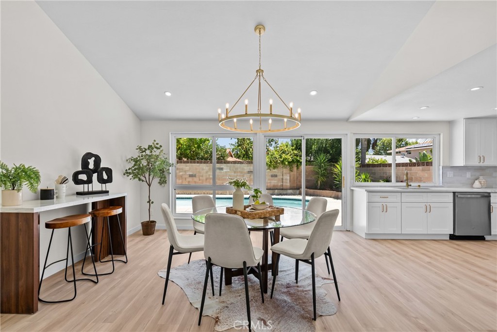 28116 Oaklar Property Photo 14