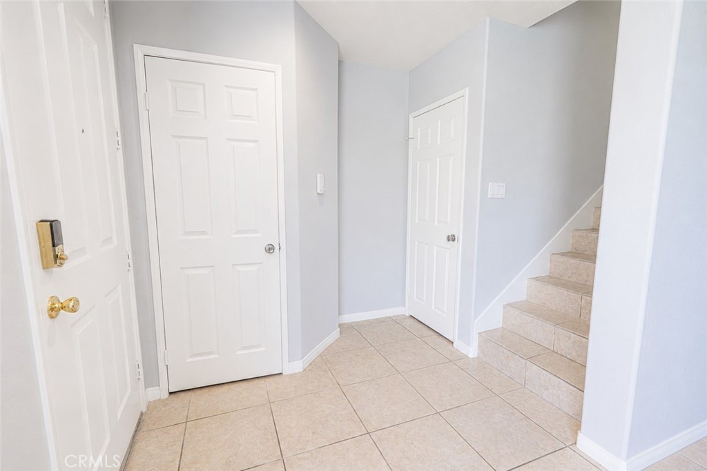 25708 Holiday Circle B Property Photo 5