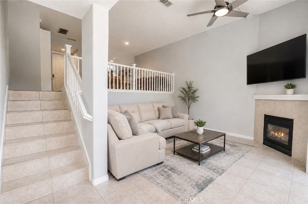25708 Holiday Circle B Property Photo 6