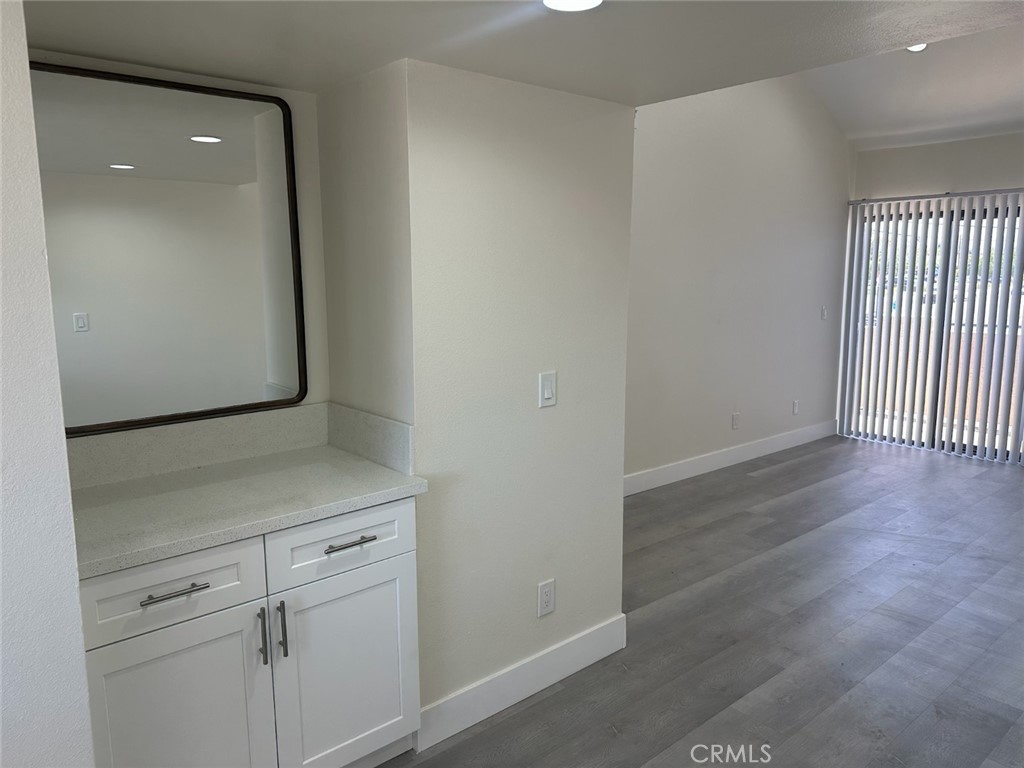 44155 10th W Property Photo 6