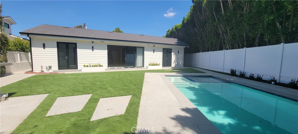 5061 Woodley Property Photo 27