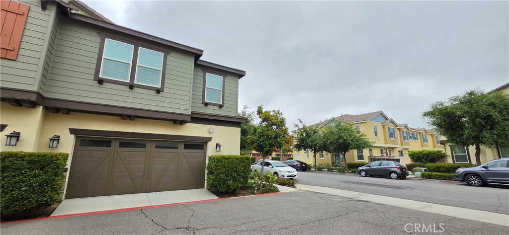 22041 Barrington Way Property Photo 7