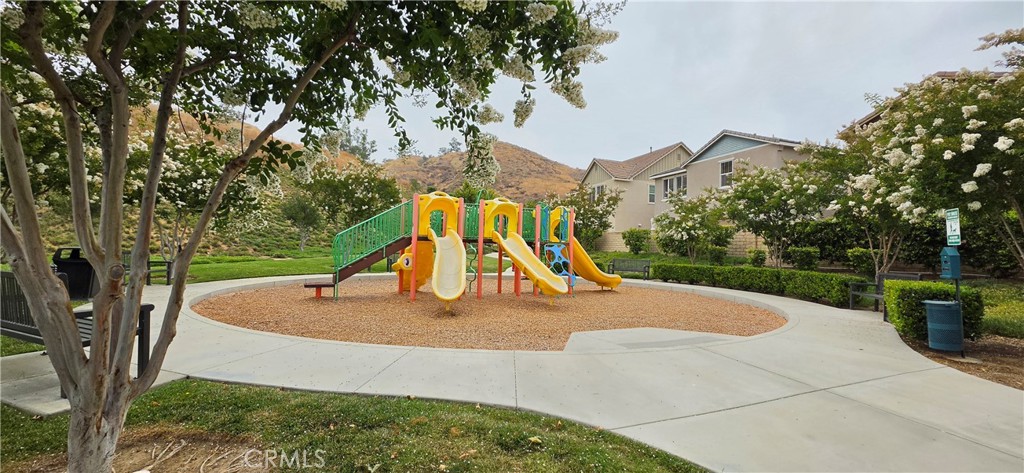 22041 Barrington Way Property Photo 15