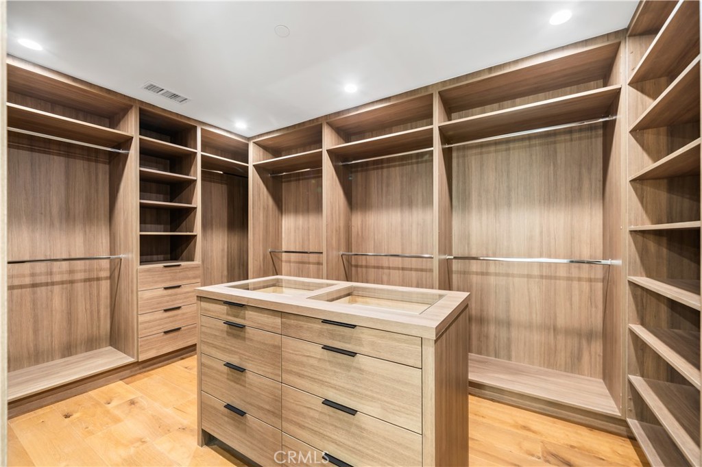 16105 Clear Oak Drive Property Photo 15