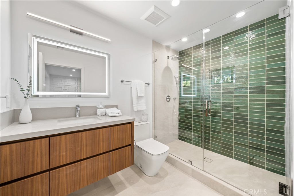 16105 Clear Oak Drive Property Photo 21