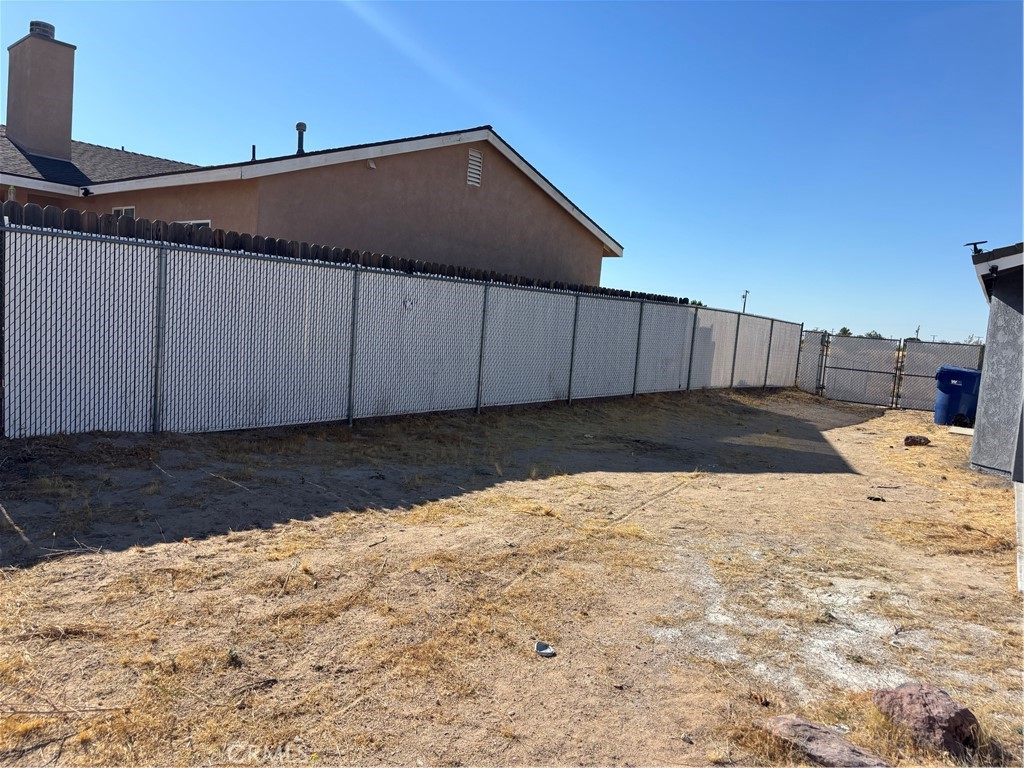 10611 Garibaldi Property Photo 27