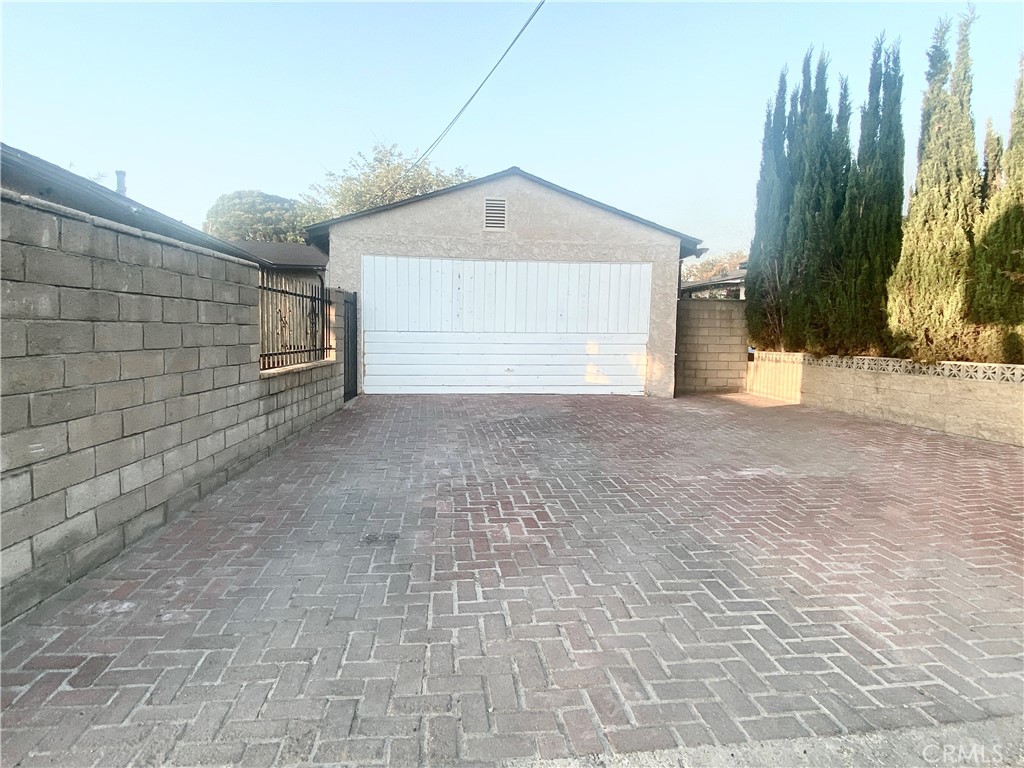 13198 Brand Boulevard Property Photo 35