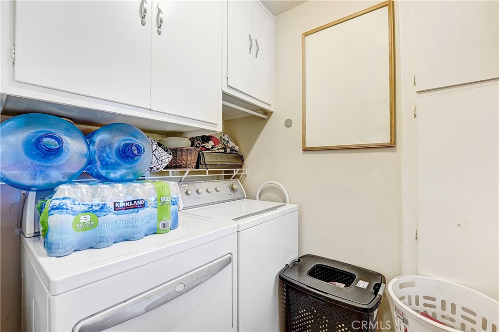 14912 Chatsworth Property Photo 10