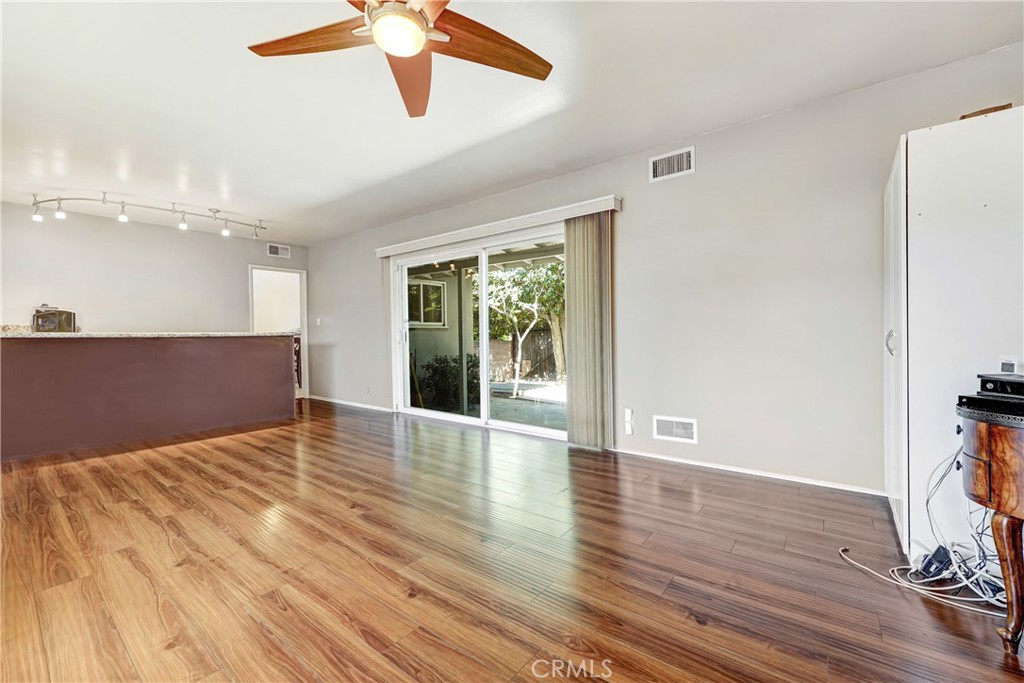 14912 Chatsworth Property Photo 16