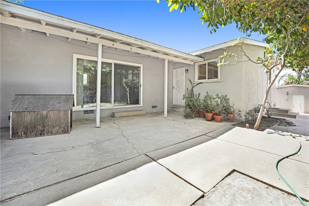 14912 Chatsworth Property Photo 20