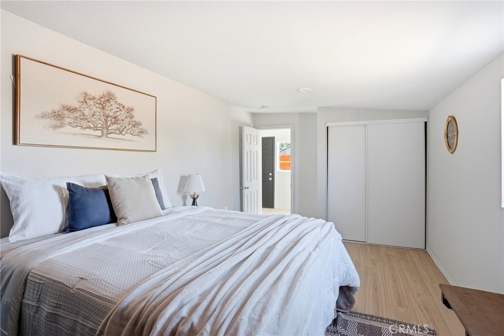 2484 Nadean Property Photo 13