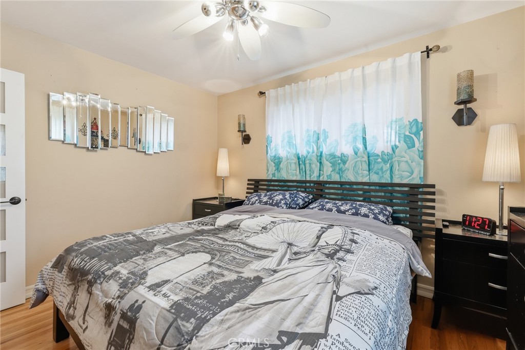 11130 Densmore Avenue Property Photo 7