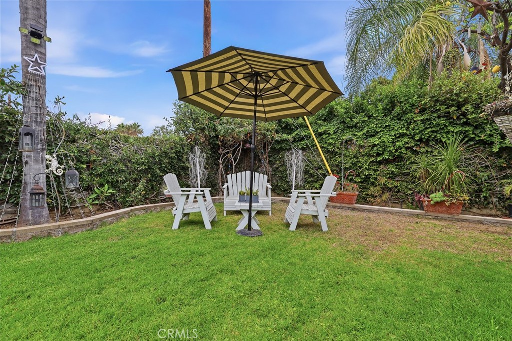 11130 Densmore Avenue Property Photo 37