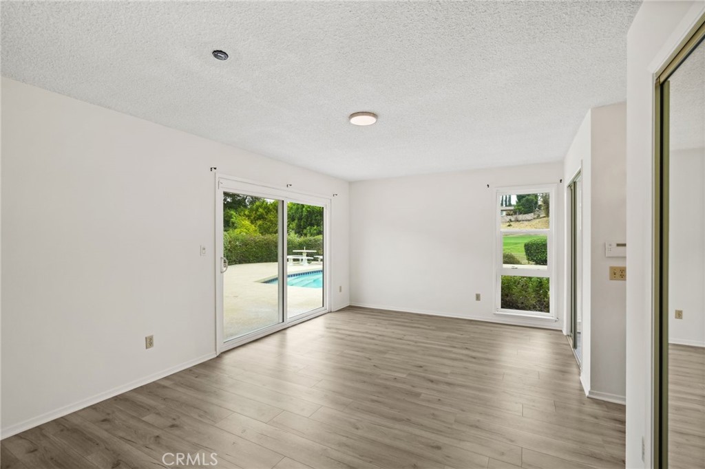 11803 Gerald Avenue Property Photo 14