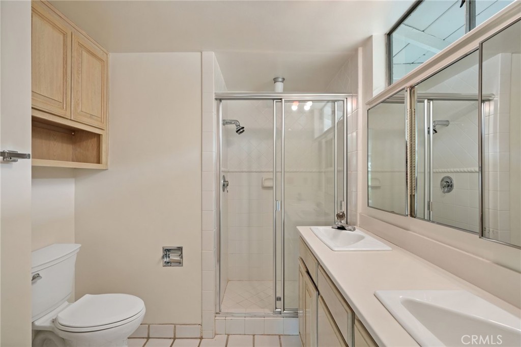 11803 Gerald Avenue Property Photo 16