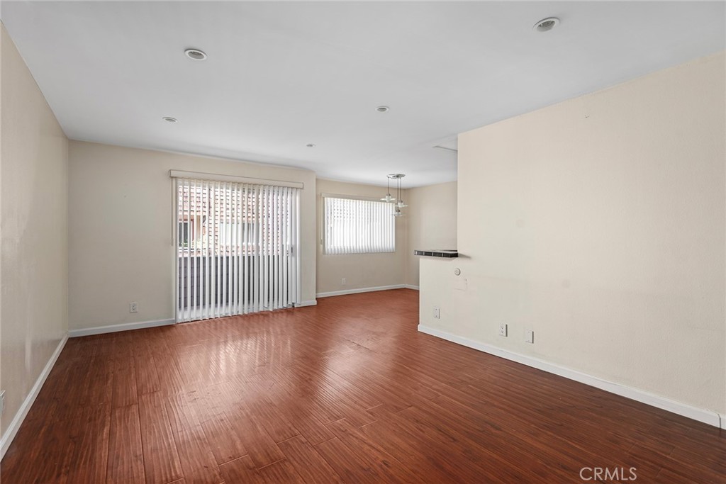 5349 Newcastle 20 Property Photo 4