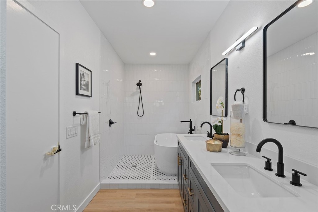 357 Cornwell Property Photo 10
