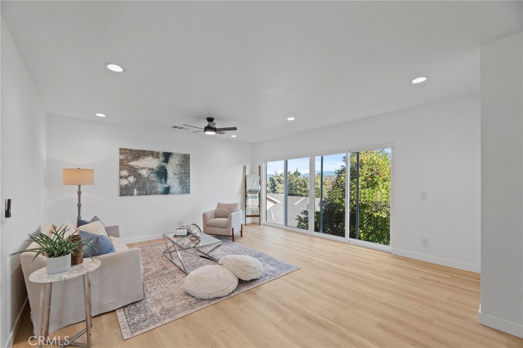 357 Cornwell Property Photo 14
